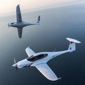 Panthera Hybrid Personal (and Trainer) high performance aircraft