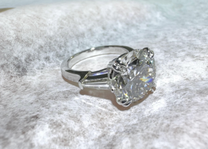 Ophira Diamonds ring horizontal
