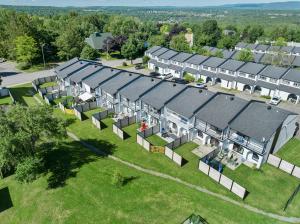 Seven months after launching the largest energy modernization project in its history, Société immobilière Bélanger announces it has completed 60% of its $5M program to improve the energy performance of 49 residential buildings in Quebec City and Lévis Rental Real-Estate in Québec: Société immobilière Bélanger is modernizing its residential complexes to offer more sustainable rental apartments in Quebec.