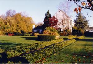 Southampton Inn in the Fall (Photo Credit: SHI)