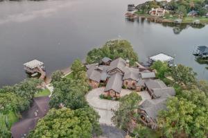 The Cedar Creek Lake Estate - Mabank, TX