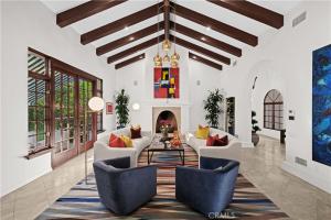 Rodeo Realty_Valley_RD_1