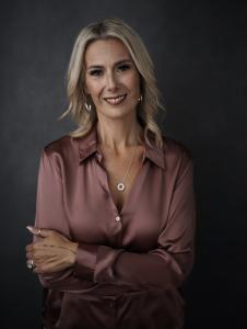 Tisha Marie Cain, JD, CHt