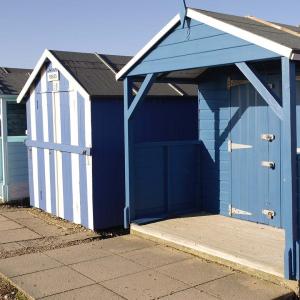 custom shed manufacturers -