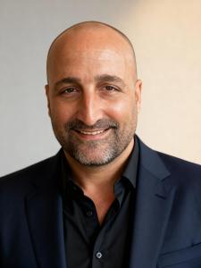 Cavlamer Paris, the luxury skincare brand founded by Meir Assouline, has announced the expansion of its Mediterranean operations and the launch of new caviar-based professional skincare treatments at the Cavlamer Beauty Clinic in Malta Miro Assouline – Founder of Cavlamer Paris, luxury caviar skincare brand based in Malta