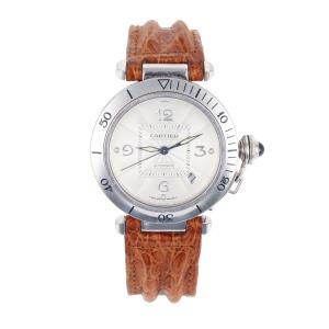 Cartier Pasha Ref. 2353, a bold and sophisticated design within Cartier’s modern collection. The 38mm, 18K white gold watch features a guilloche silver dial. Estimate: CA$6,500-$8,000.
