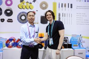 AOQUN Brush Unveils High-Precision Manufacturing Solutions at 138th Canton Fair1