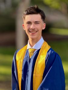 At 16, Aliso Viejo Student Earns Bachelor’s Degree and Begins MBA Coursework 7 Phoenix Juneau Austin, 16, earning his Bachelor of Science in Business Management.