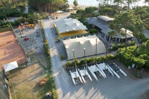 Hut^Flex, an innovative leader in stretch tent design and production, is thrilled to announce the launch of its rental division in Los Angeles, providing premium stretch tents for weddings, private parties, festivals, and corporate events starting from 50 guests and up