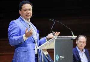 F1 - SFLCT’s Chairman of the Board, Fernando C. Hernandez, announces Brazil’s Fuel of the Future law at the CCSA Flagship Conference in London, October 2024