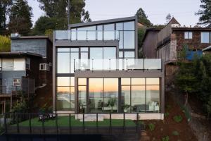 Fold house