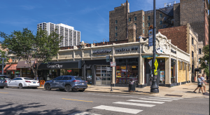 3139 N Broadway retail property in Chicago’s Lakeview area.