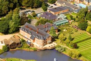 Hotel Warwickshire contents to be auctioned