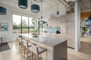 Tower 16 CoWork Kitchen Space