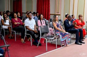 Geary Reid and the audience at his book launch