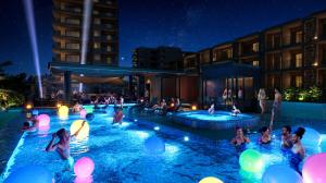 -A Winter-Only Illumination Experience Blending Sauna and Pool Relaxation with “Chill & Fun” -