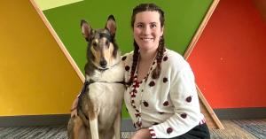 Shodair Facility Dog Banksy Brings Comfort to CR Anderson Students After Classmate’s Passing Facility dog Banksy sits with handler Bridgette at Shodair Children's Hospital