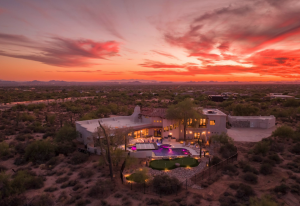 HÓZHÓ Scottsdale has announced the completion of a new large-capacity lodging property, the HÓZHÓ Estate on Pinnacle Peak