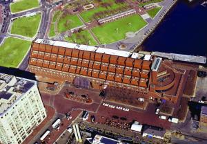 Sika proudly commemorates the 20th anniversary of the iconic Marriott Long Wharf Hotel in Boston, MA Marriott Long Wharf Hotel Sarnafil Roof