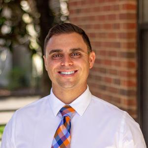 R&R Spine and Wellness Launches Gainesville’s First Non-Surgical Knee Decompression Program 7 Headshot Of Dr. Roland Rodriguez, DC