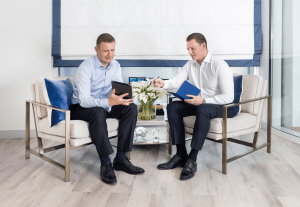 Insights on Why Emerging Financial Advisers Are Choosing AES 11 AES International - Team Photo