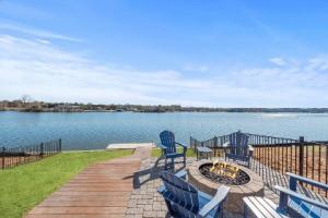 A New Chapter Begins at The Harbor at Clear View Estates: Story Built Homes Introduces Waterfront Living on Lake Conroe 10 Lakefront Living at The Harbor at Clear View Estates in Lake Conroe, Texas