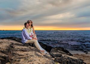 In the weeks following a holiday engagement, the profound joy of commitment can be quickly overshadowed by the logistics of planning Holiday "Yes" to Hawaii "I Do": Kona Wedding Officiant Guides Newly Engaged Couples from Proposal to Beachfront Vows