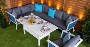 Rope garden furniture seating by Garden Furniture Hub Essex with aluminium garden furniture frame, showcasing modern garden furniture for stylish outdoor spaces.
