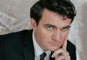 Esquire Records proudly announces the signing of acclaimed UK vocalist Chris Weeks to it’s artist roster 24364447 chris weeks