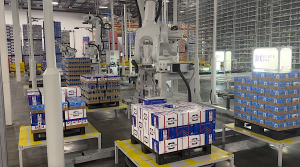 Block One Automation Runs First Unmanned Robotic Shift at Del Papa Distributing 11 Block One Automation's Robotic Arms Palletize Mixed SKU beer orders