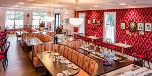 PCG - Nonna's Ristorante interior