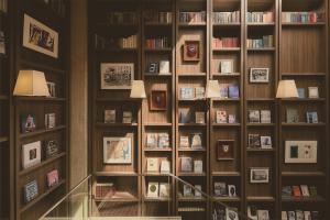 Shiba Park Hotel_Library Hotel_pic2