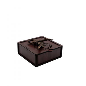 a rich oriental incense crafted with oud, musk, and amber to create a long-lasting and luxurious aroma