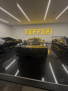 Ferrari Shipping Service
