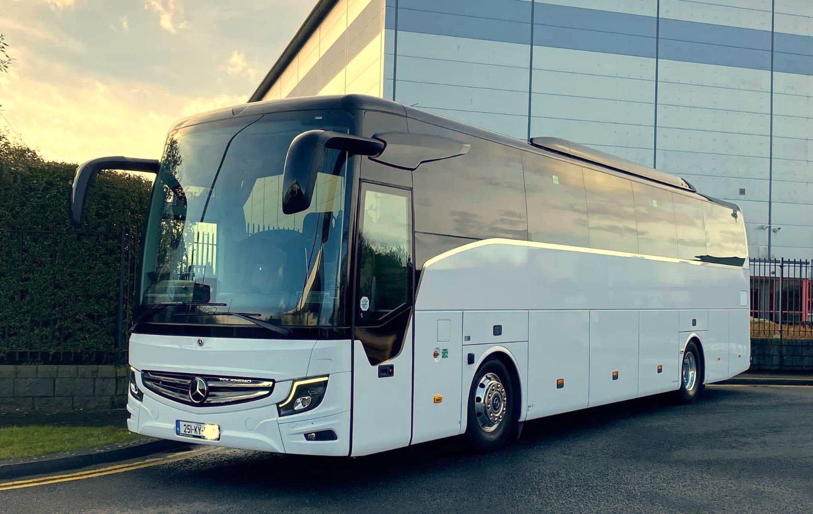 OsaBus Expands Fleet with Four New Mercedes Tourismo Coaches, Boosting Capacity by 10% for the 2026 Travel Season