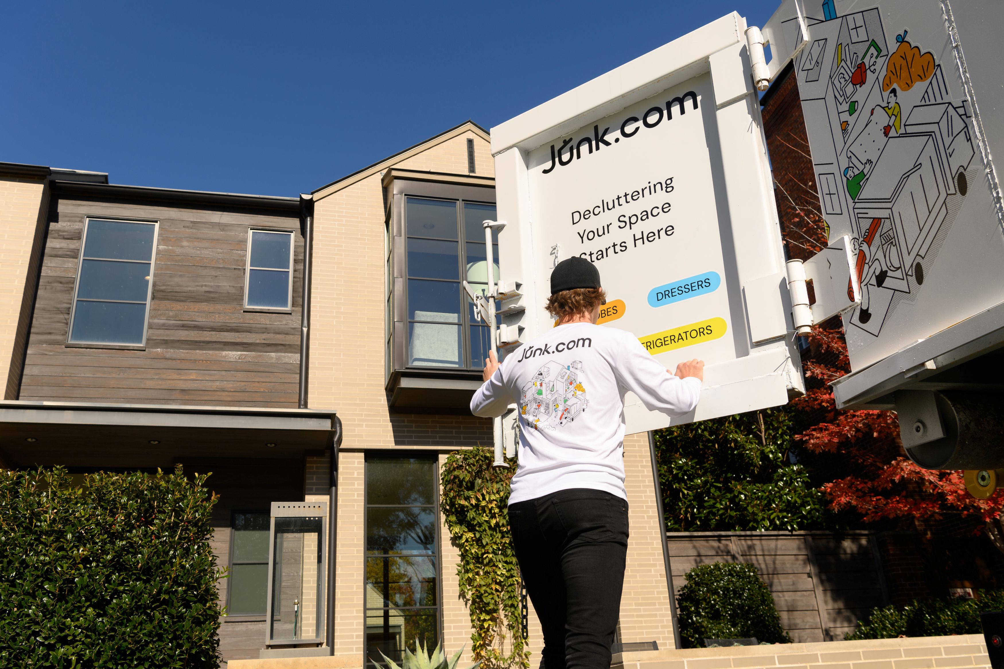 ‘IT’S NOT YOU, IT’S CLUTTER’: JUNK.COM HIGHLIGHTS POST-BREAKUP DECLUTTERING TRENDS AHEAD OF VALENTINE’S DAY