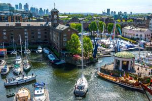 24616046 st katharine docks overview