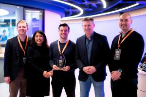 LineZero receiving Workvivo’s 2025 Global Partner of the Year Award