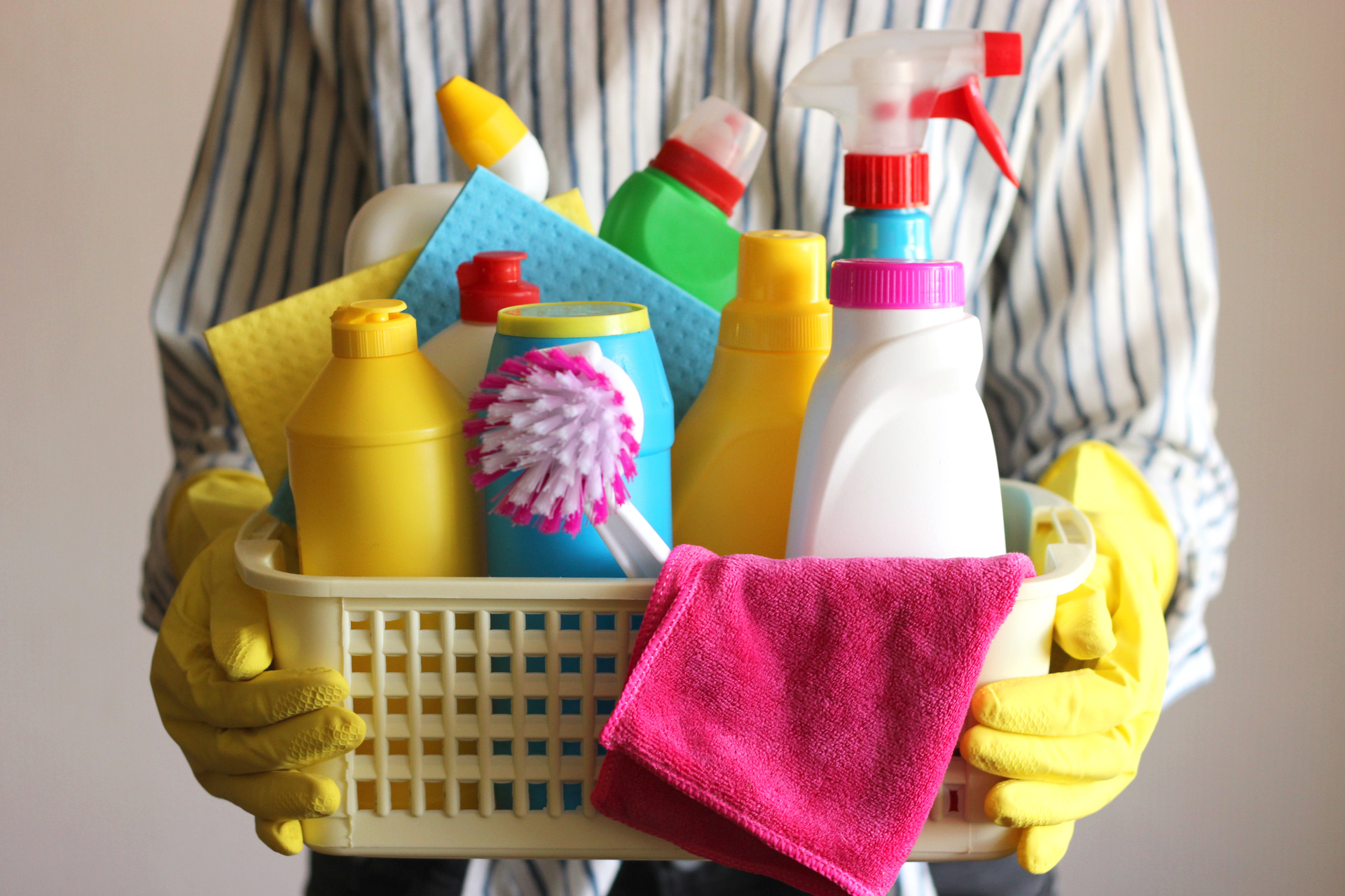 Professional Deep Cleaning Defined: What the Service Includes and How It Differs from Routine Cleaning