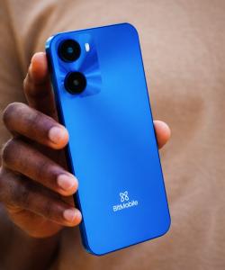 BitMobile's Phēnix X Blockchain Smartphone.