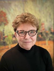 Elizabeth_lykins_feb-headshot_26