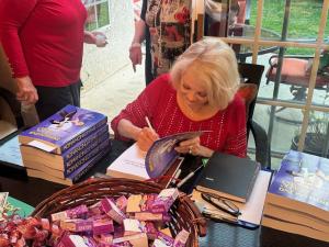 Kathy Garver - book signing event pic 3
