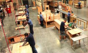 Craters & Freighters Portland facility providing custom crating, packaging, and shipping services in Oregon.