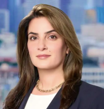 Nikoo Berenji Recognized by Influential Women as an Educator and Advocate Shaping the Next Generation of Attorneys