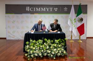 Sign of the agreement between U.S. Department of State and CIMMYT