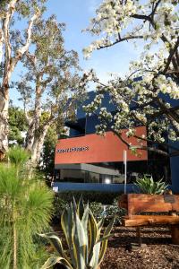 Torrey Holistics Building 2