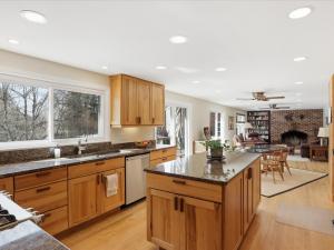 8818 Cold Spring Rd Potomac MD 20854 Kitchen