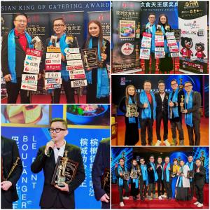 Leow Woo Taid, heir of Penang Road Famous Laksa, is interviewed by multiple international media reporters at the 20th Asian King of Catering Awards ceremony in Beijing.