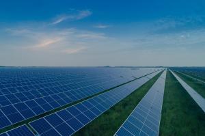 La operación abarca una cartera de activos solares y de almacenamiento de alto rendimiento ubicados principalmente en Chile. Además, la financiación respalda proyectos en Brasil y México.