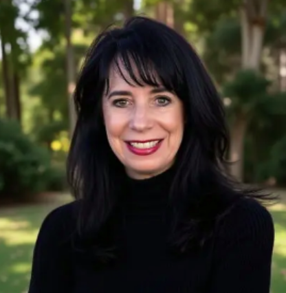 Influential Women Recognize Lynn Dunlap-Regan For Transforming Customer Experience Through Leadership And Innovation